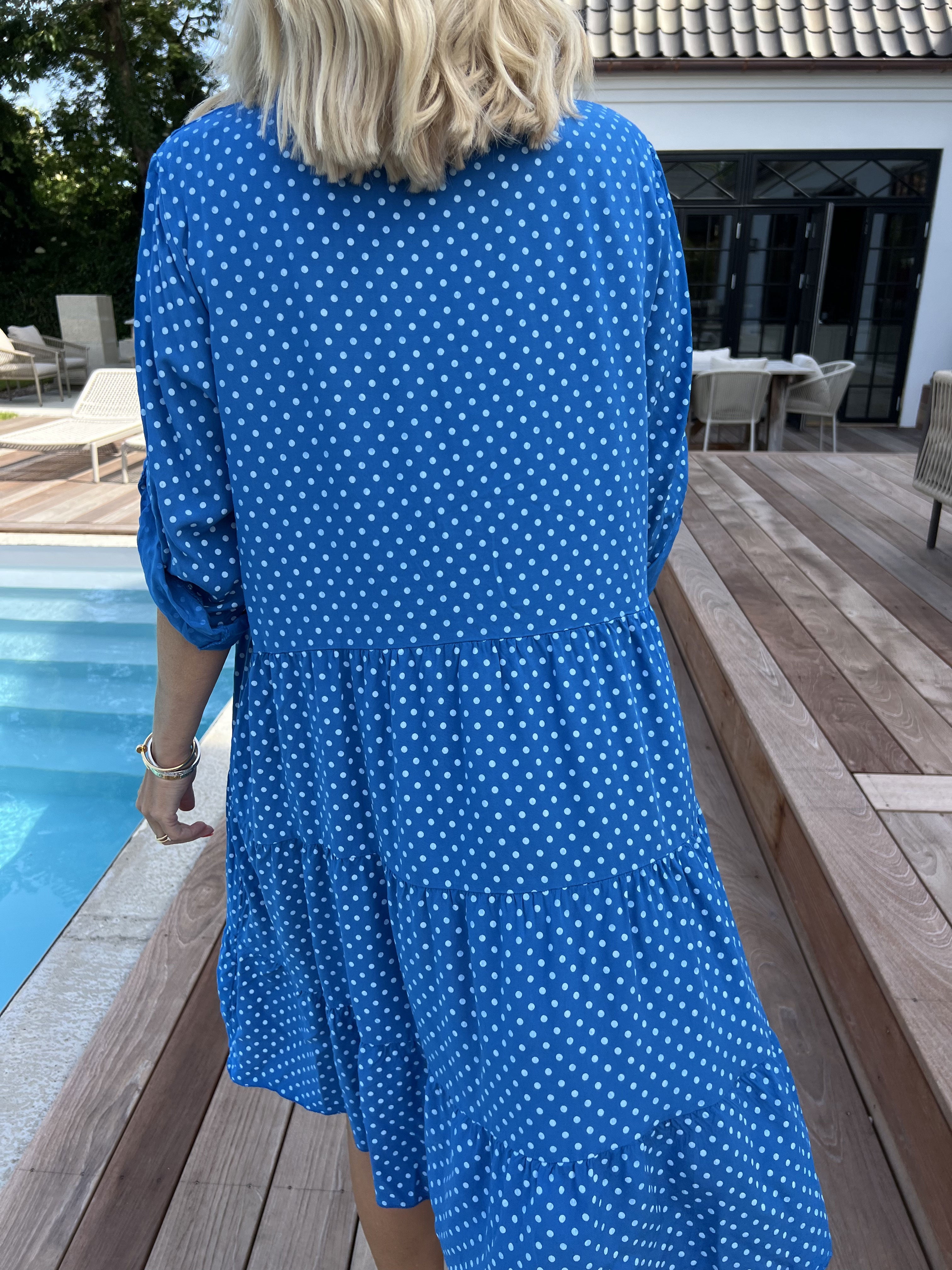 Dotti Short - Kort kjole med lag på lag look i viskose